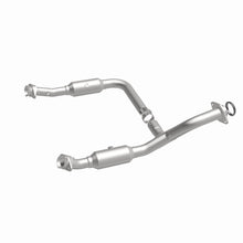 Load image into Gallery viewer, Magnaflow 06-10 Ford Explorer 4.6L Direct Fit Converter
