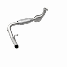 Load image into Gallery viewer, MagnaFlow Conv DF 99-02 Expedition 5.4L 4wd

