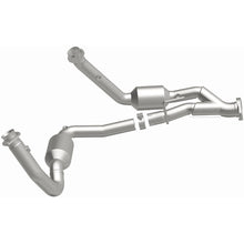 Load image into Gallery viewer, Magnaflow 06-09 Jeep Commander 4.7L Direct Fit Converter
