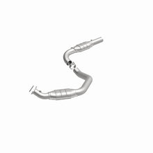 Load image into Gallery viewer, Magnaflow 2006 Chevrolet Express 2500 4.8L Direct Fit Converter
