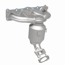 Load image into Gallery viewer, Magnaflow 10-13 Hyundai Santa Fe 2.4L Direct Fit Converter
