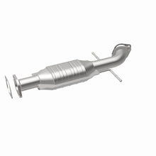 Load image into Gallery viewer, MagnaFlow Conv DF 02-05 Sedona 3.5L Rear
