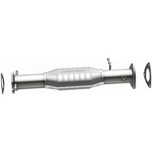 Load image into Gallery viewer, MagnaFlow Conv DF 96-97 GM S10 Pickup 4.3L
