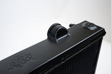 Load image into Gallery viewer, Photo - Close Up
