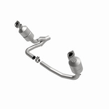 Load image into Gallery viewer, MagnaFlow Conv DF 04 Dodge Dakota 6 3.7L 4WD
