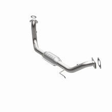 Load image into Gallery viewer, MagnaFlow Conv DF 98-02 Honda Passport 3.2L
