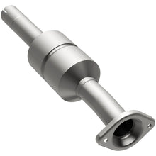 Load image into Gallery viewer, Magnaflow 04-07 Toyota Highlander 3.3L Direct Fit Converter
