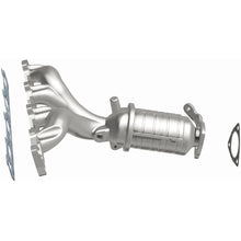 Load image into Gallery viewer, MagnaFlow 08-10 Pontiac G6 2.4L Underbody Direct Fit CARB Compliant Manifold Catalytic Converter
