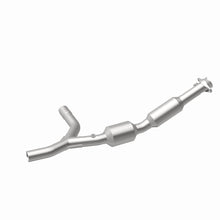 Load image into Gallery viewer, Magnaflow 2007 Ford E-150 4.6L Direct Fit Converter

