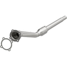 Load image into Gallery viewer, MagnaFlow Exhaust Products Catalytic Converter MagnaFlow Exhaust Products Magnaflow Standard Grade Direct-Fit Catalytic Converter 16426
