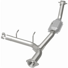Load image into Gallery viewer, MagnaFlow Conv DF 03-05 Ford Expedition/05-06 Lincoln Navigator 5.4L P/S

