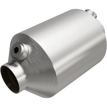 Load image into Gallery viewer, Magnaflow 2.00 2/O2 CA 5in. Spun CA Universal Converter
