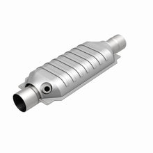 Load image into Gallery viewer, MagnaFlow Conv Univ 2.5 Single O2 Boss
