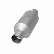 Load image into Gallery viewer, Magnaflow 2.25 w/dual O2 5in. Spun Universal Converter

