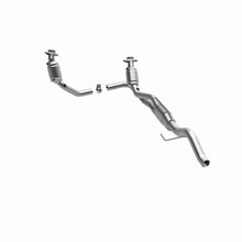 Load image into Gallery viewer, MagnaFlow Conv DF 00-03 Dodge Dakota 4.7L 4WD (49 State)
