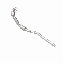 Load image into Gallery viewer, Magnaflow 14-17 Volkswagen Tiguan 2.0L Direct Fit Converter
