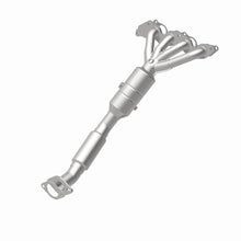 Load image into Gallery viewer, Magnaflow 08-10 Ford Focus 2.0L Direct Fit Converter
