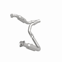 Load image into Gallery viewer, Magnaflow 2009 Dodge Ram 1500 5.7L Direct Fit Converter
