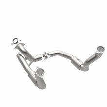 Load image into Gallery viewer, Magnaflow 11-17 Ford F-250 Super Duty 6.2L Direct Fit Converter
