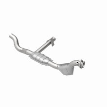 Load image into Gallery viewer, MagnaFlow Conv DF 01-04 Ford F-150 4.6L (49 State)
