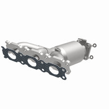 Load image into Gallery viewer, MagnaFlow Exhaust Products Catalytic Converter with Integrated Exhaust Manifold MagnaFlow Exhaust Products Catalytic Converter with Integrated Exhaust Manifold 22-174

