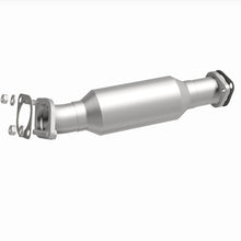 Load image into Gallery viewer, Magnaflow 07-09 Hyundai Santa Fe 3.3L Direct Fit Converter
