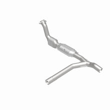 Load image into Gallery viewer, MagnaFlow Conv DF 99-00 Expedition 4.6 2WD PS
