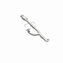 Load image into Gallery viewer, MagnaFlow Conv DF 01-05 Chrysler Sebring / 00-05 Mitsubishi Eclipse / 99-03 Galant - Rear
