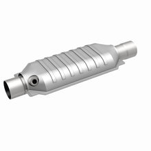 Load image into Gallery viewer, MagnaFlow Conv Univ 2.5 Single O2 Boss
