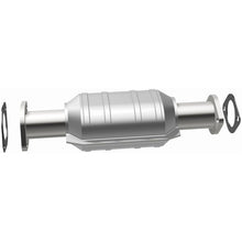 Load image into Gallery viewer, MagnaFlow Catalytic Converter DF 98-00 Nissan Frontier 2.4L Rear
