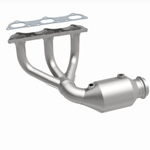 Load image into Gallery viewer, MagnaFlow Exhaust Products Catalytic Converter with Integrated Exhaust Manifold MagnaFlow Exhaust Products Catalytic Converter with Integrated Exhaust Manifold 22-201

