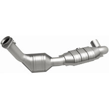 Load image into Gallery viewer, MagnaFlow Conv DF 01 Ford Trucks 4.6L
