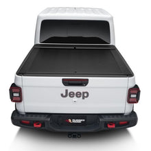 Load image into Gallery viewer, Rugged Ridge Armis Retractable Locking Bed Cover w/o Trail Rails 20-21 Jeep Gladiator JT Rugged Ridge

