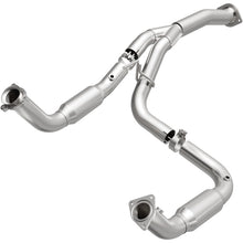 Load image into Gallery viewer, Magnaflow 2011 Chevrolet Silverado 2500 HD 6.0L Direct Fit Converter
