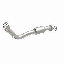 Load image into Gallery viewer, Magnaflow 13-15 Toyota RAV4 2.5L Direct Fit Converter
