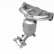 Load image into Gallery viewer, Magnaflow 13-17 Hyundai Santa Fe Sport 2.4L Direct Fit Cat Converter
