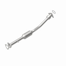 Load image into Gallery viewer, MagnaFlow Conv DF 01-04 Saturn L 2.2L
