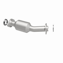 Load image into Gallery viewer, Magnaflow 2011 Toyota Sienna 3.5L Direct Fit Converter
