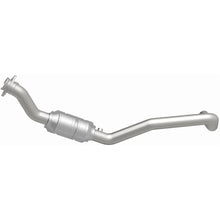 Load image into Gallery viewer, MagnaFlow Conv DF 04-05 Dodge RAM 1500 Pickup 3.7L (Inc 4WD 4.7L) D/S

