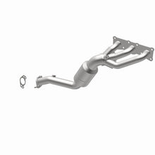 Load image into Gallery viewer, MagnaFlow Conv DF 2008-2010 BMW 528i/528i xDrive 3.0L Underbody
