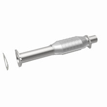 Load image into Gallery viewer, MagnaFlow Conv DF 95-98 GM S10 Pickup 4.3L
