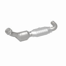 Load image into Gallery viewer, MagnaFlow Conv DF F150 Truck 97-98 V8 4.6L 2W
