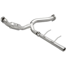 Load image into Gallery viewer, Magnaflow Conv DF 2007-2008 Ford Expedition/Navigator V8-5.4L
