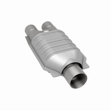 Load image into Gallery viewer, MagnaFlow Conv Universal 2.5/2 Single/Dual
