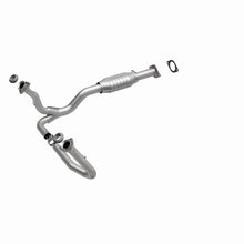Load image into Gallery viewer, MagnaFlow Conv DF 2000 S10 4.3L 4WD | 93227
