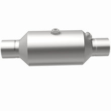 Load image into Gallery viewer, Magnaflow 2.50 w/dual O2 5in. Spun Universal Converter

