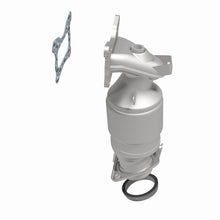 Load image into Gallery viewer, MagnaFlow 12-14 Honda CR-V 2.4L L4 GAS California Catalytic Converter Direct Fit
