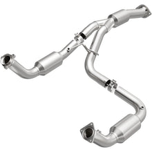 Load image into Gallery viewer, Magnaflow 12-14 Chevrolet Silverado 2500 HD 6.0L Direct Fit Converter
