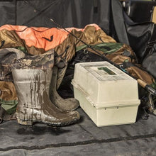 Load image into Gallery viewer, Rugged Ridge C3 Cargo Cover w/Subwoofer 07-14 JKU 4 Door Rugged Ridge
