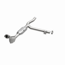 Load image into Gallery viewer, MagnaFlow Conv DF 99-00 F-150 4.2L V6 2WD P/

